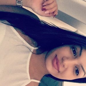 Meet your Posher, Karyelen